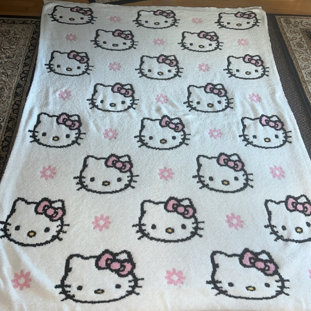 HELLO KITTY reversible throw - EUC